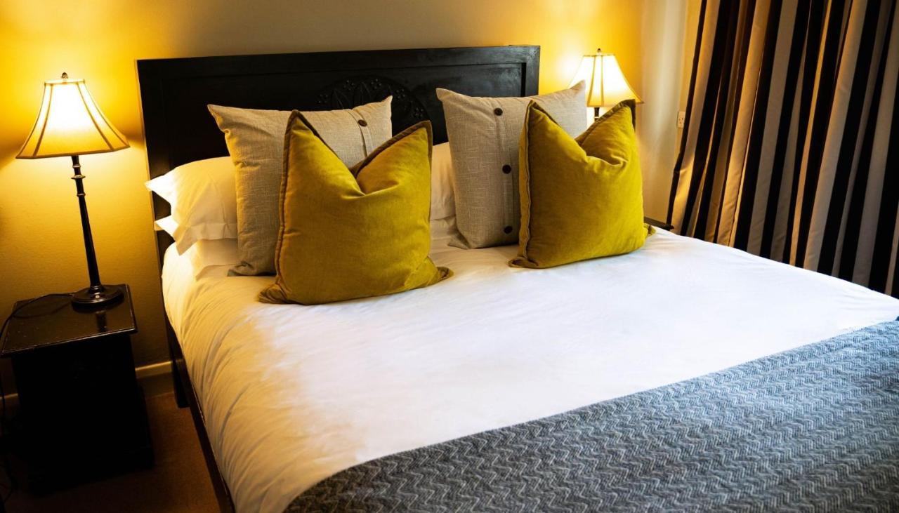Elephant Hotel Pangbourne Eksteriør bilde