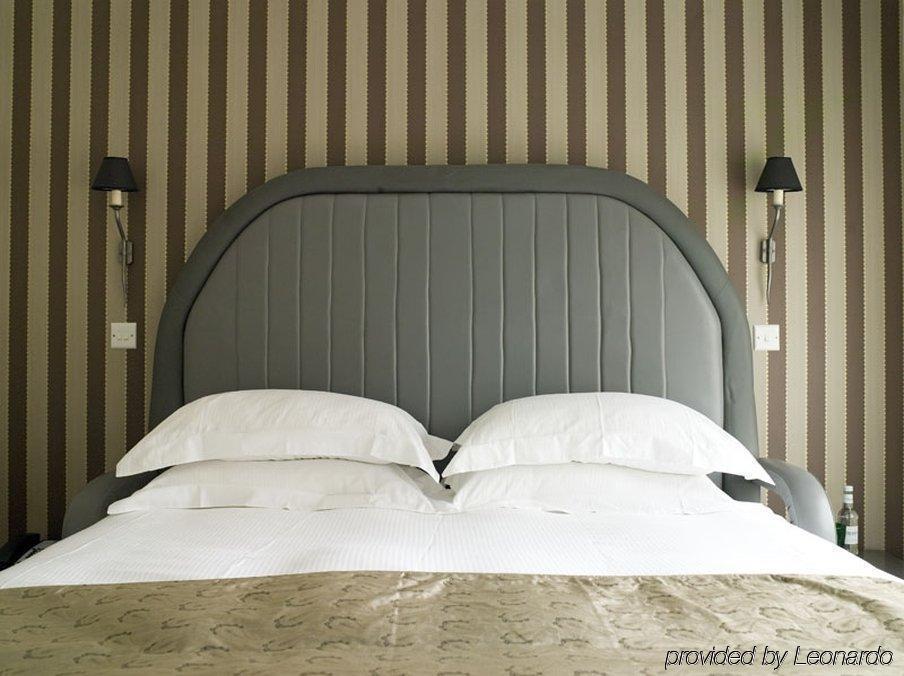 Elephant Hotel Pangbourne Rom bilde